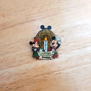 DISNEYLAND Candlelight Processional 2013 Disney Trading Pin LE 2500